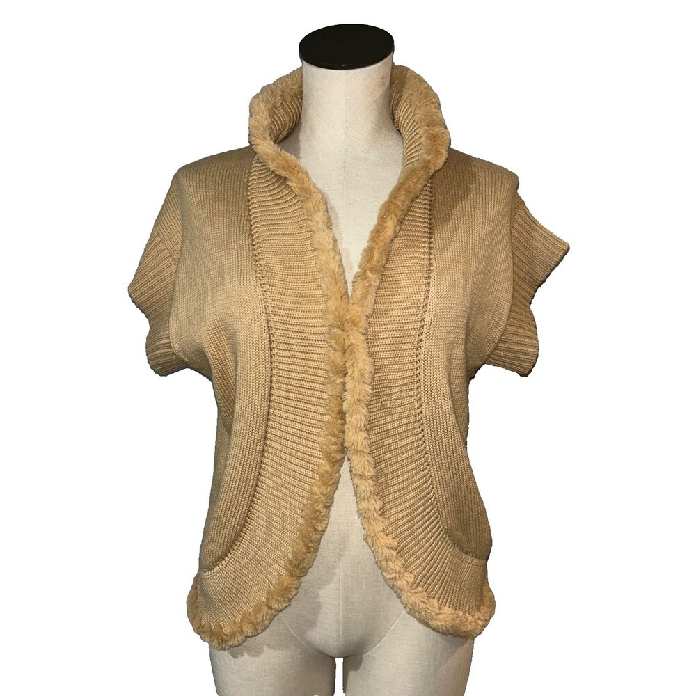 D Collection Women’s Vintage Short Sleeve Faux Fur Trim Cardigan size XL Boho